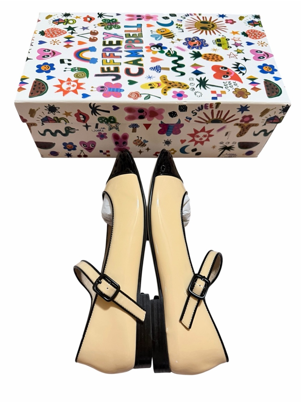 🌼🌟NIB Jeffrey Campbell Patent Trim Two-Tone Mary Jane Flats in Black and Cream - Picture 3 of 11